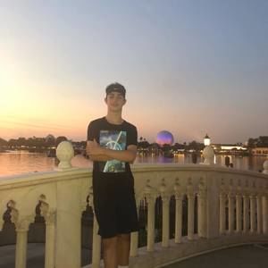 Meet your Posher, Evan